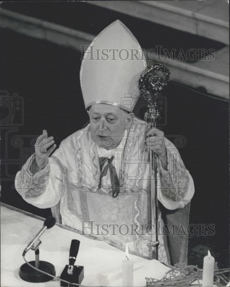 1973 Press Photo Cardinal Mindszenty celebrates Mass in Westminster - Historic Images