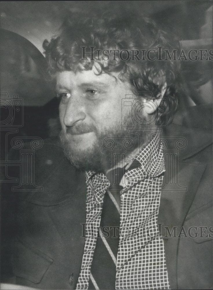 1977 Press Photo Mr. Maurice Honez, Communist editor of the union newspaper - Historic Images