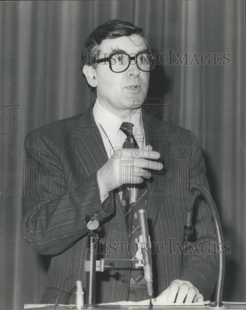 1981 Press Photo Rt Hon Patrick Jenkin, Secretary of State Social Services - Historic Images