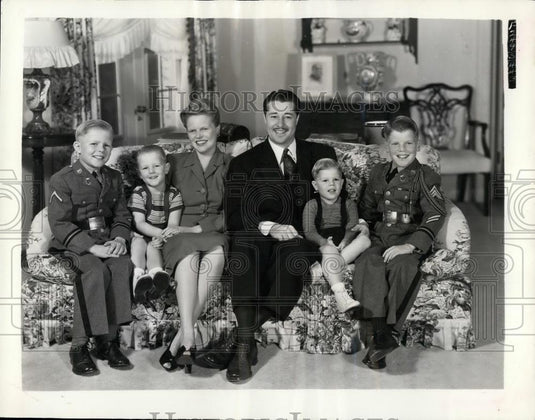 1986 Press Photo Actor Don Ameche, Family - Historic Images