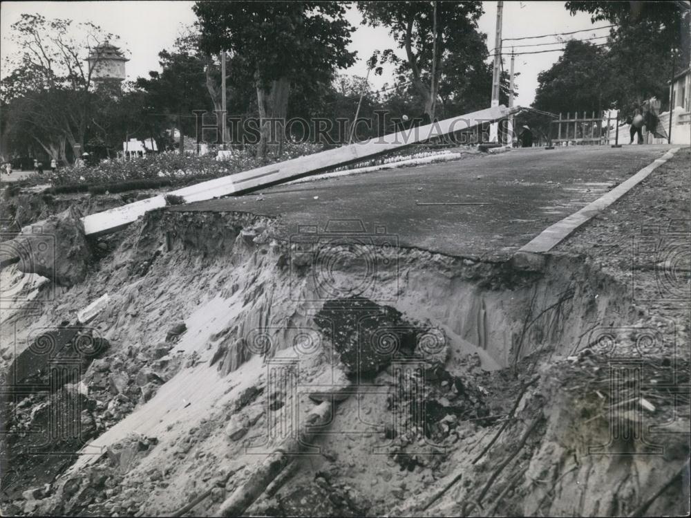 Press Photo Port Phan Thiet in Vietnam,damage from floods - Historic Images