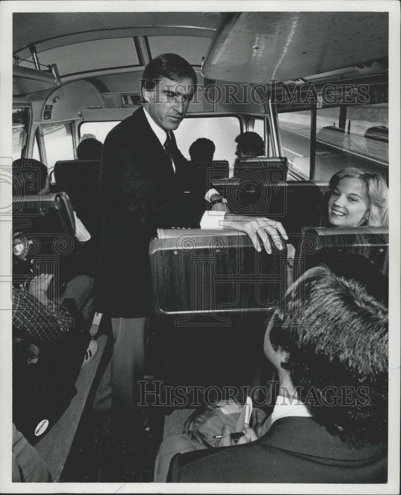 1979 Press Photo Jerry Brown on his press bus, New Hampshire - Historic Images