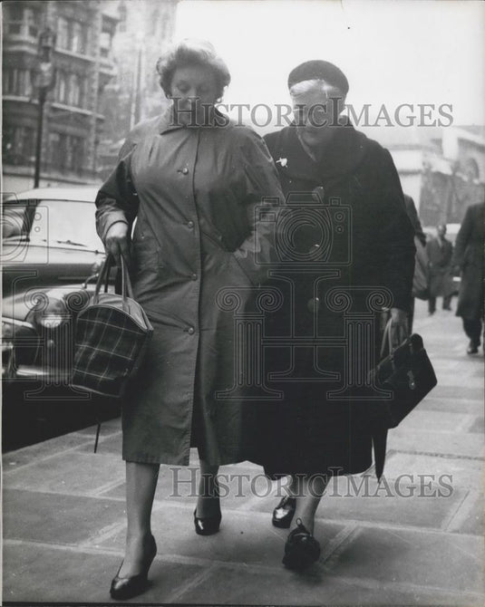 1959 Press Photo Mrs. Mary Barber & Mrs. Josephine Soan , - Historic Images