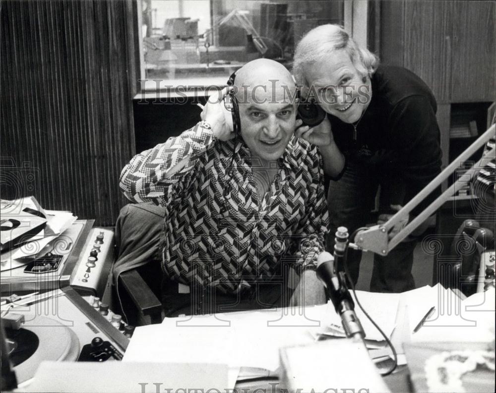 1975 Press Photo Top TV Cop Telly Savalas, who Plays "Kojak" in the BBC Series - Historic Images