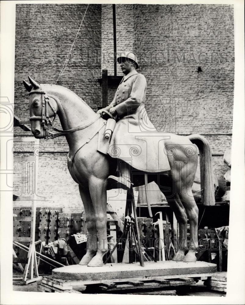 1953 Press Photo Memorial to the late King Albert of the Belgians-Namur Belgium - Historic Images