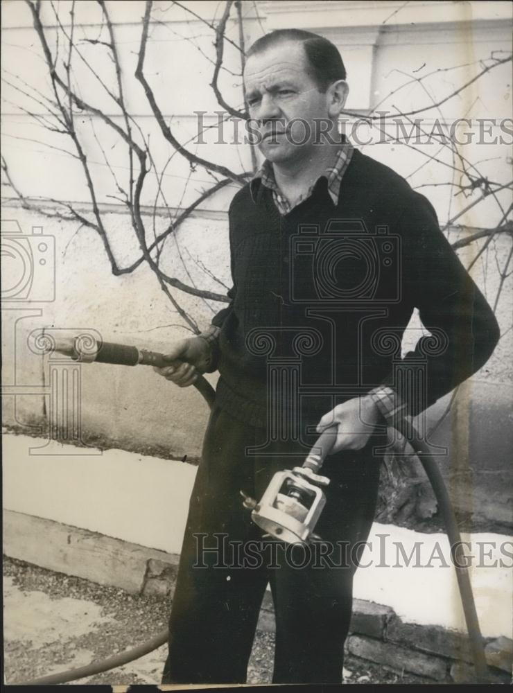 1953 Press Photo Ice - Smelter invention by Josef Loessner - Historic Images