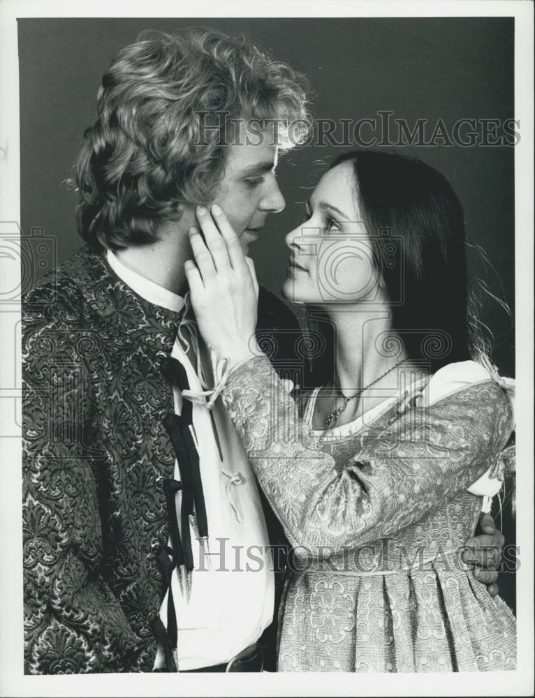 1978 Press Photo Actors Patrick Ryecart as Romeo and Rebecca Saire as Juliet - Historic Images