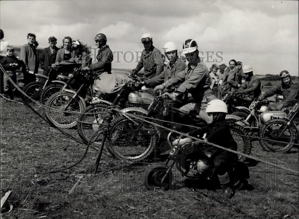 Press Photo Junior Scrambler: Clive Loynes - Historic Images