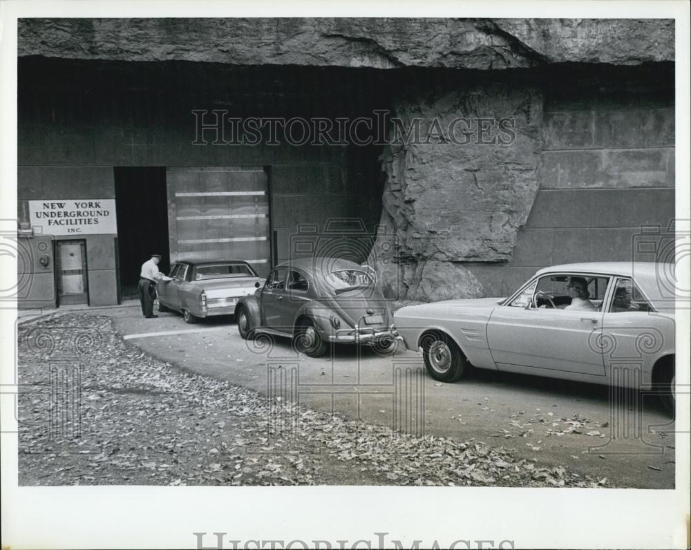 Press Photo New York Underground facilities - Historic Images