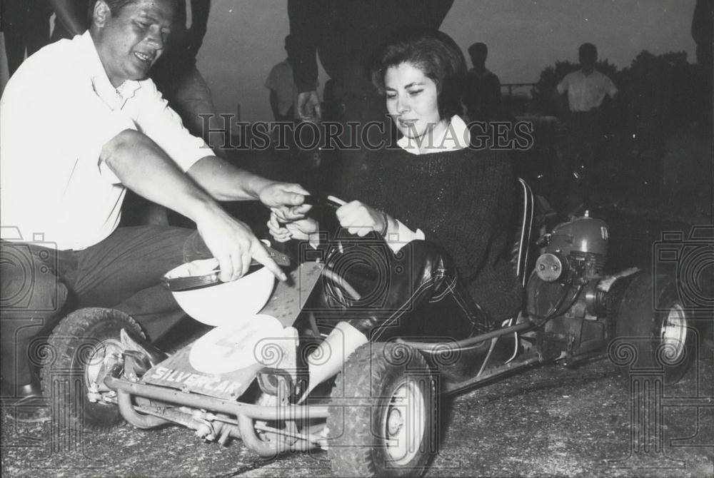 1962 Press Photo Princess Soraya of Persia in a go cart - Historic Images