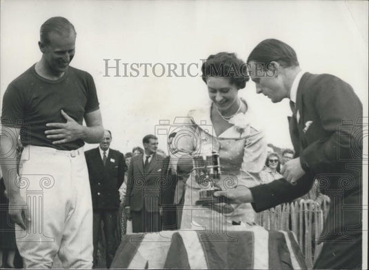 1958 Press Photo The Duke of Edinburgh Makes A 350 Miles Dash - Historic Images