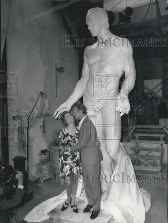 Press Photo David Niven & Verna Lisi - Historic Images