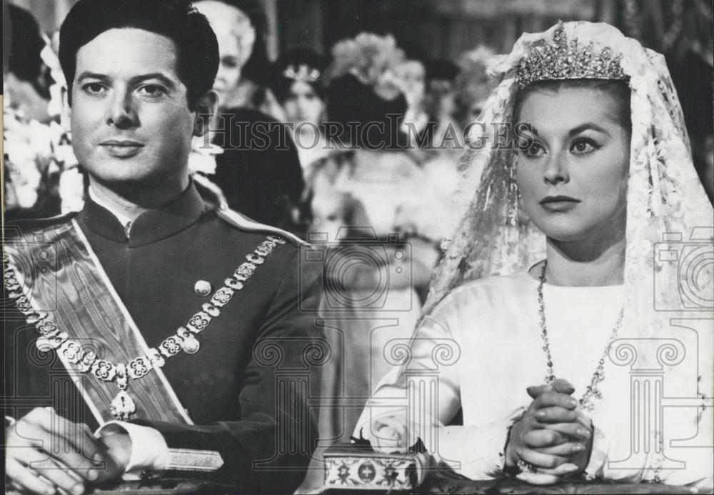 1961 Press Photo Actors Vincente Parra & Marianne Hold - Historic Images