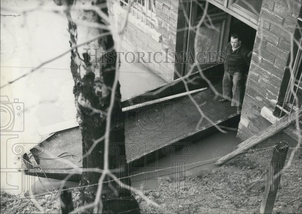 1955 Press Photo Floods In Paris - Historic Images
