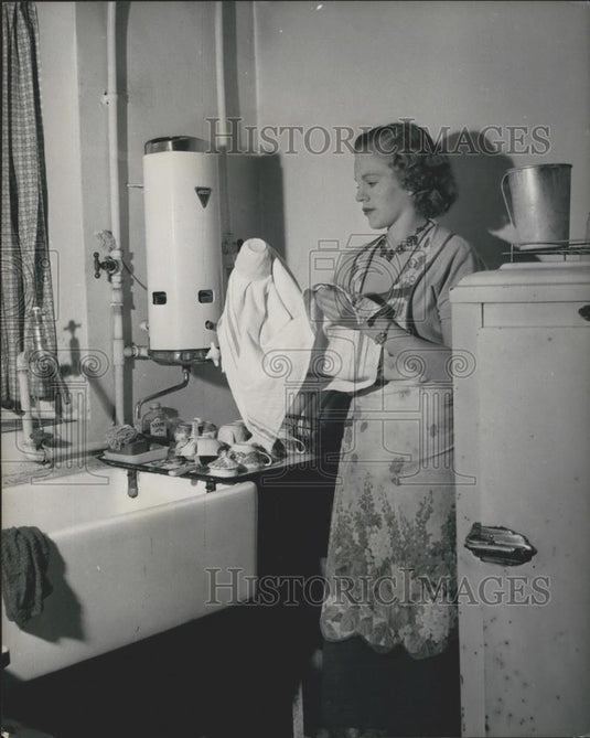 Press Photo dance star Queen Royal Variety Performance polio Sheila O'Neill - Historic Images
