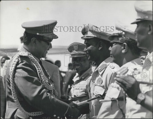 Solmalin 1974 Press Photo President Nimeiry Of Sudan Meets Somalian Officers ...