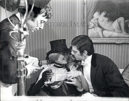 Press Photo Sue Vaughan in "La Belle Amie" the Edwardian House of Pleasure - Historic Images