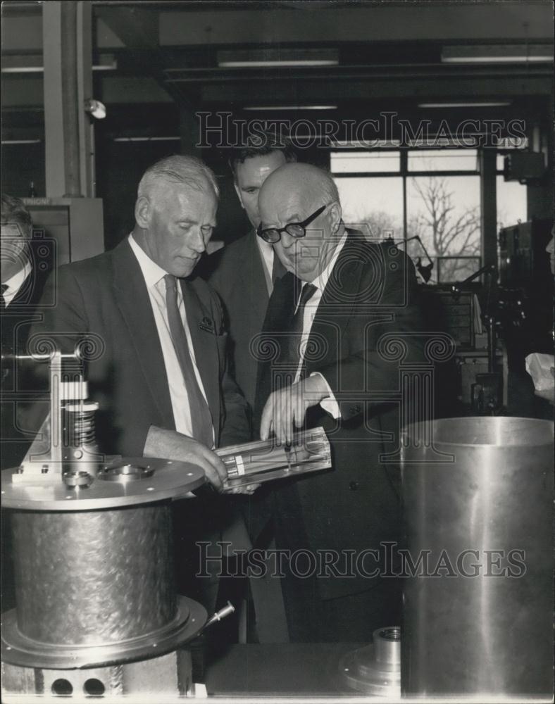 1965 Press Photo New Autonomics Building at the National Physical Laboratory - Historic Images