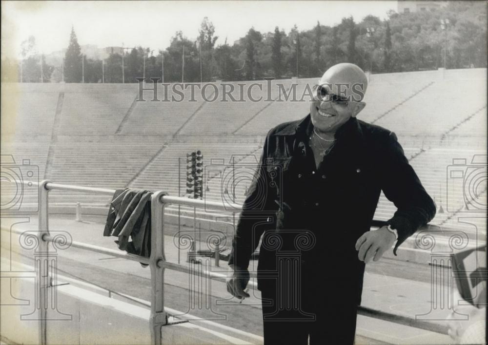 Press Photo Telly Savalas in Athens - Historic Images