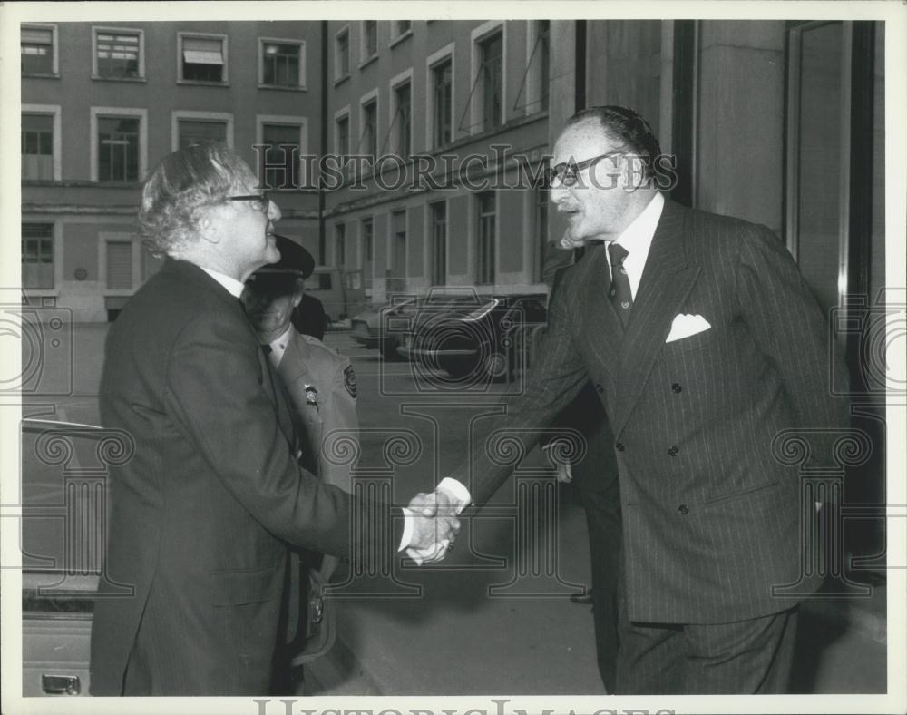 1962 Press Photo Archbishop Of Canterbury Visits UN &amp;Theodor van Boven - Historic Images