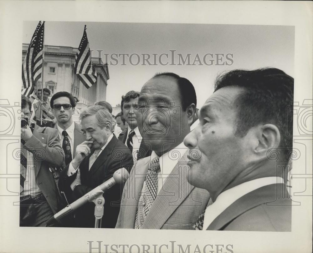 1974 Press Photo Rev Sun Mton Moon at Capitol Addressing the Prayer &amp; Fast Comm - Historic Images