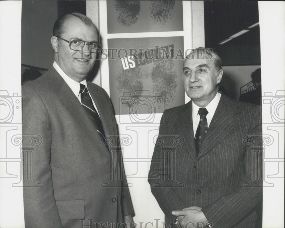 1977 Press Photo Jay Cockrane asst director of the F.B.I. - Historic Images