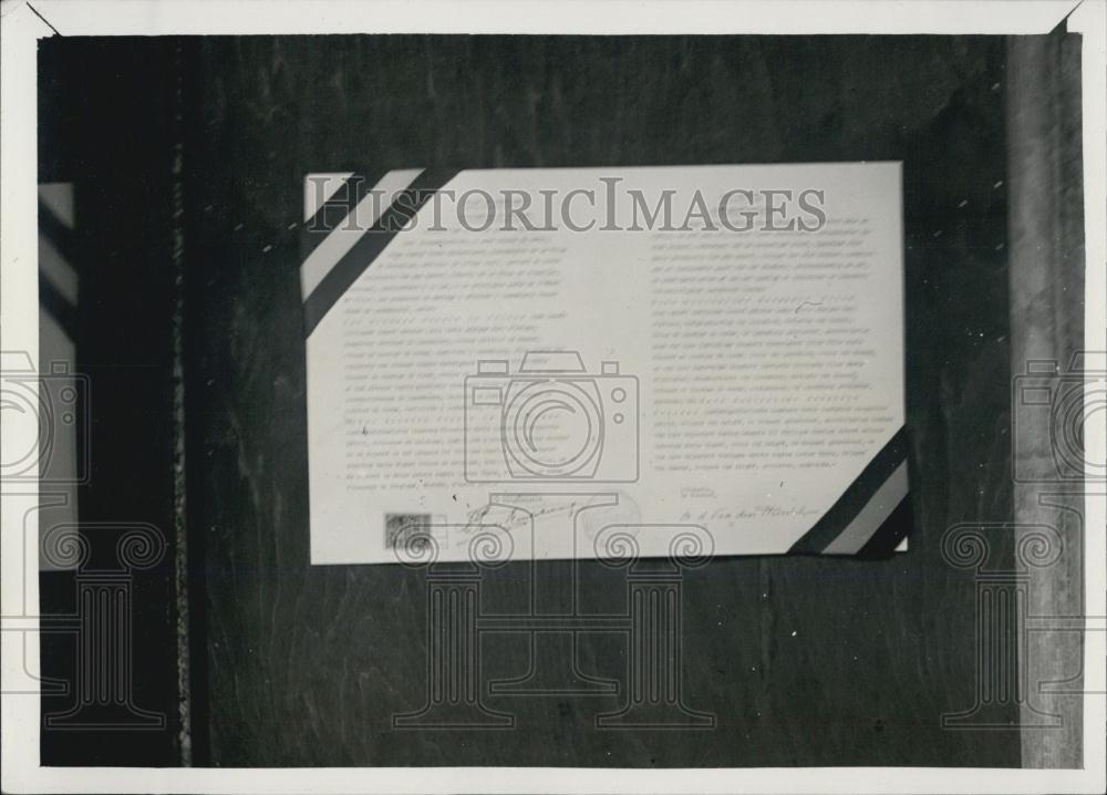 Press Photo Official announcement of a Royal marriage - Historic Images