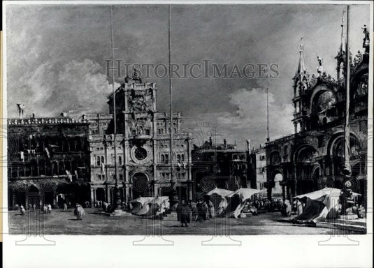 1968 Press Photo Two New Guardi at the "Alte Pinkaothek" in Munich - Historic Images