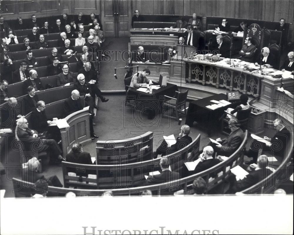 1976 Press Photo General Synod Session At Church House Westminster England - Historic Images