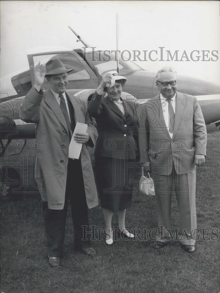 1957 Press Photo Erich Ollenhauer, Mrs Erich Ollenhauer, Franz Barsig - Historic Images