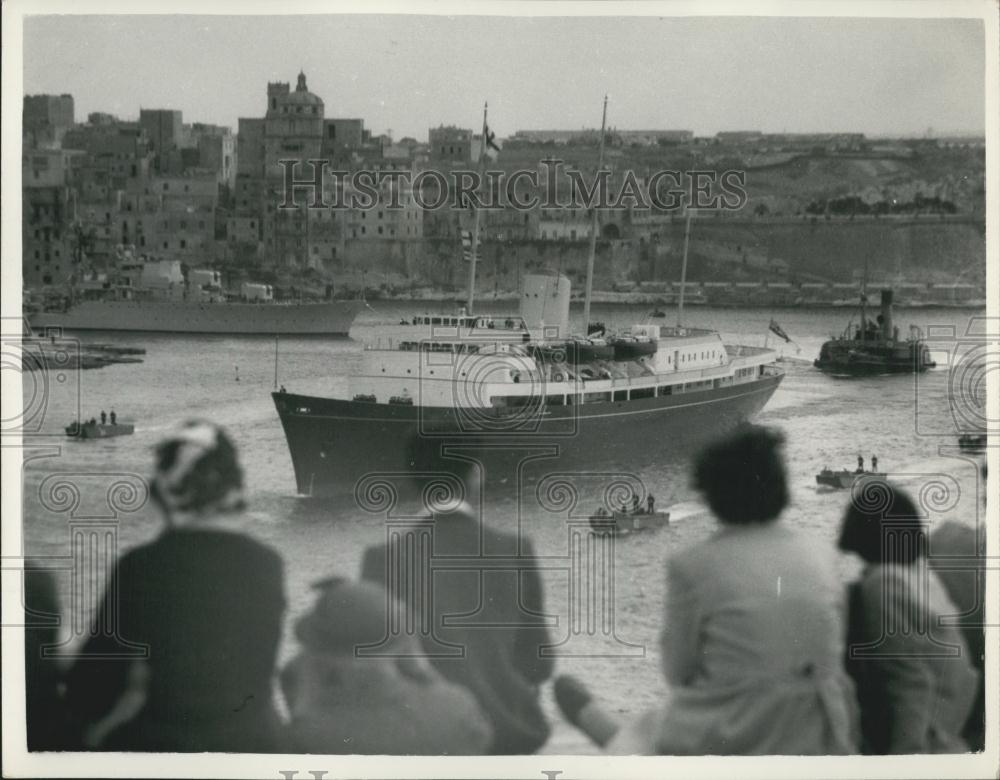 1954 Press Photo The Britannia leaves Malta for Tobruk - Historic Images