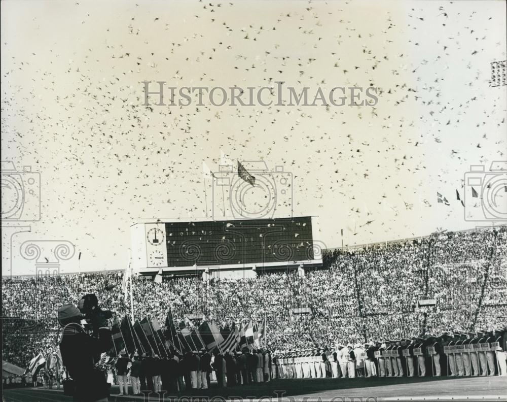 Press Photo Pigeons are let loose at Toyko Olympics - Historic Images