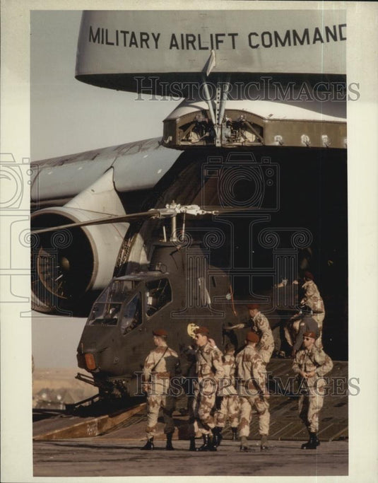 Press Photo Military Airlift Command - Historic Images