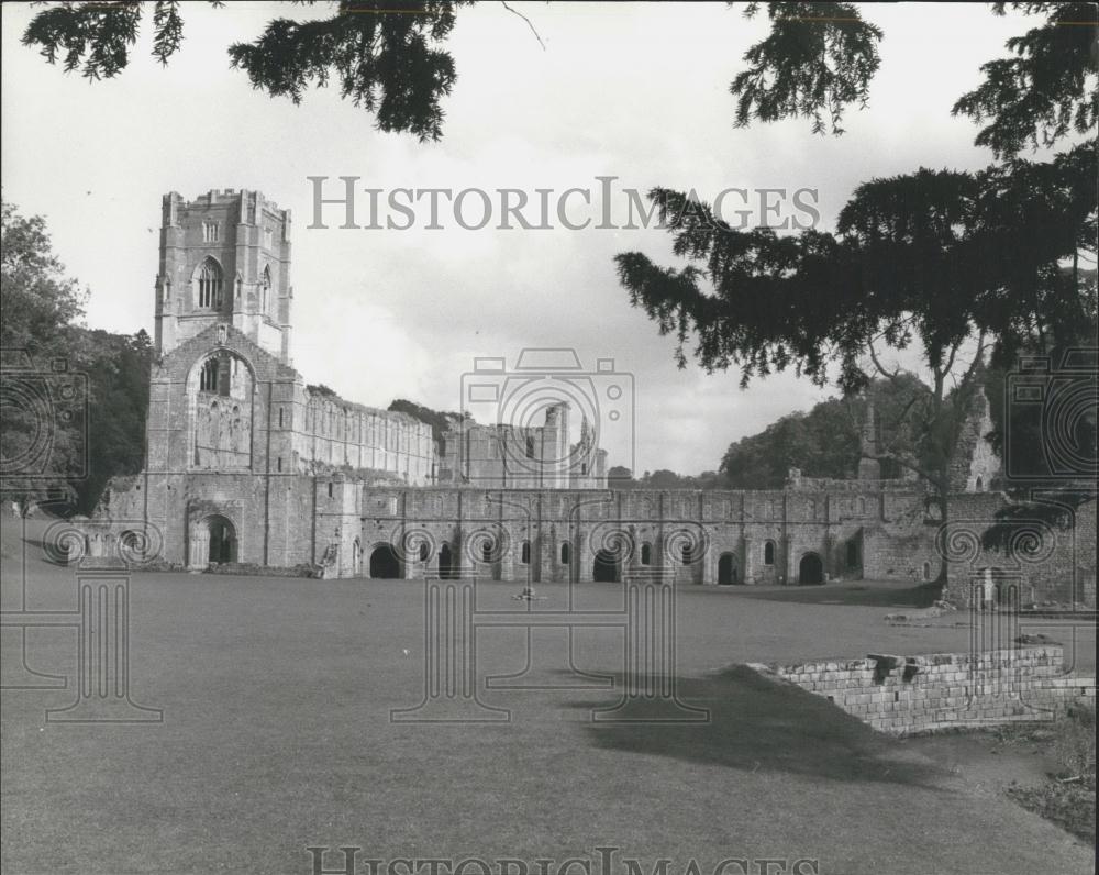 Press Photo Fountains Abbey - Historic Images