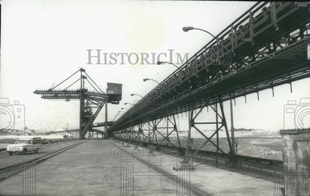 1972 Press Photo Belts Carrying Product To Ships Chimbote Peru - Historic Images