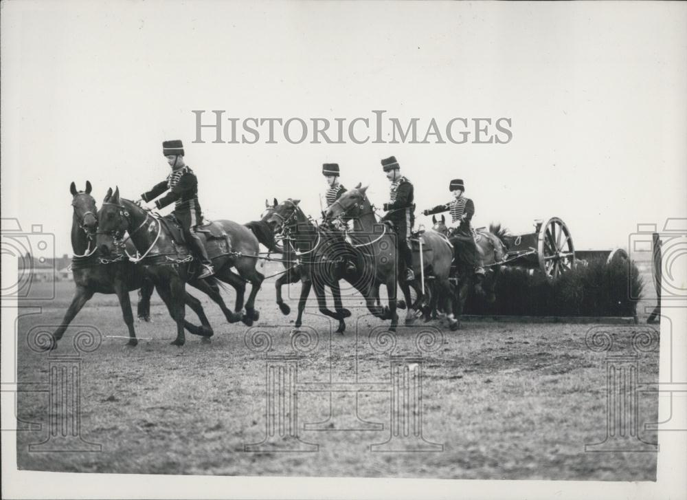 1953 Press Photo King&#39;s troop of the r.h.a. Rehearse - Historic Images