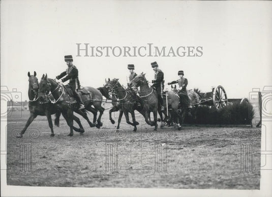 1953 Press Photo King's troop of the r.h.a. Rehearse - Historic Images
