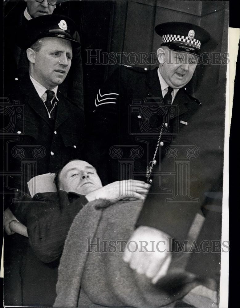 1958 Press Photo Peter Manuel Killed Wm Watt&#39;s Wife, Shown On 3rd Day Of Trial - Historic Images