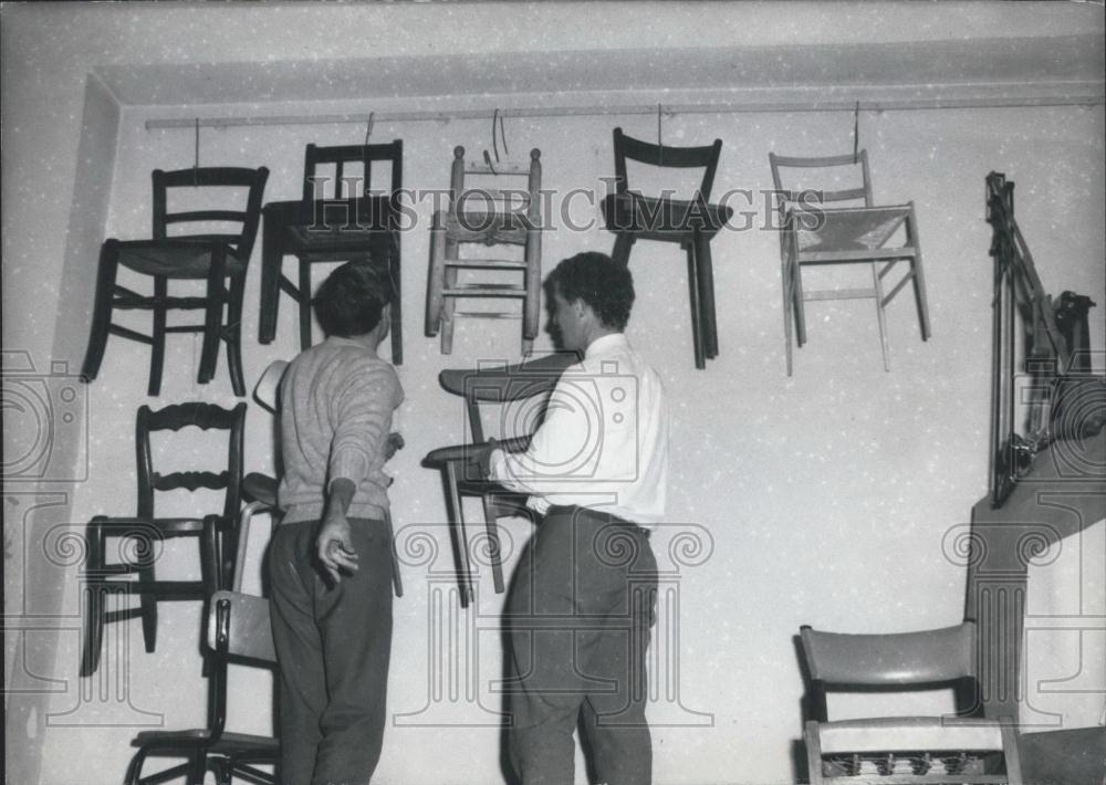 1962 Press Photo Chairs, Dusseldorf Office - Historic Images