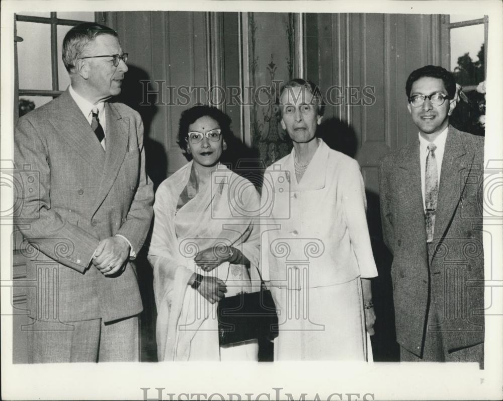 1958 Press Photo King Mahendra and Queen Lakshmi Devi of Nepal visit Sweden - Historic Images