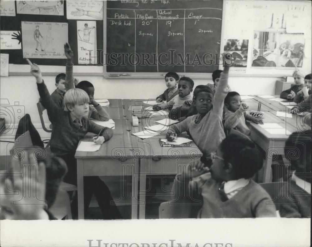 Press Photo West Park Primary school Only One White Child Britain - Historic Images