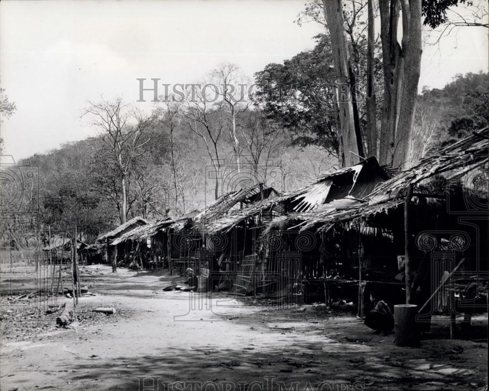 Press Photo Native Village Searches For Gold In Cambodia - Historic Images