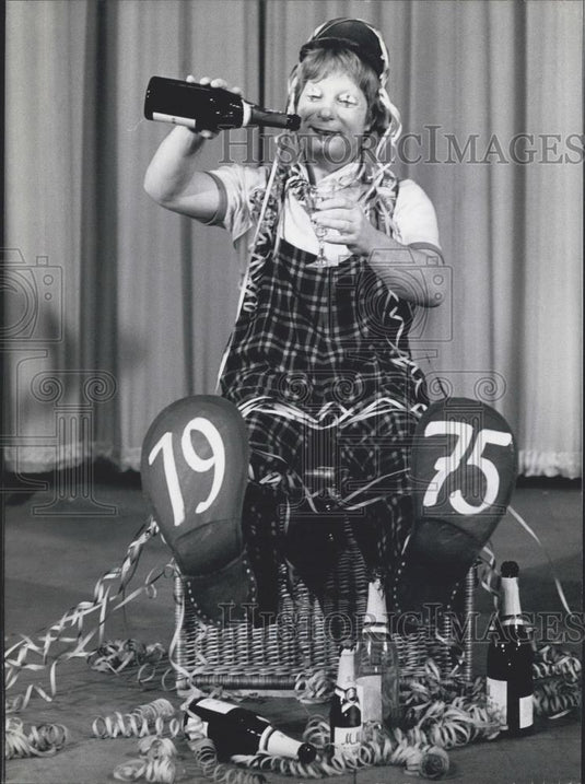 Press Photo Juanito the CLown - Historic Images
