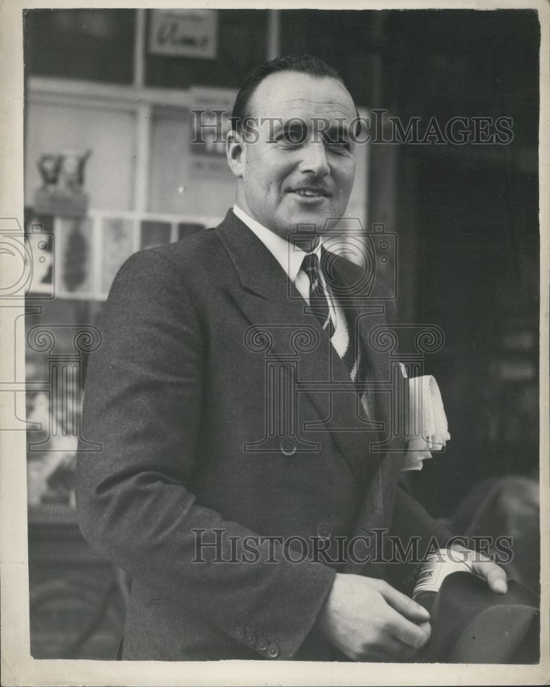 1954 Press Photo Flying Officer Irving Arthur Victor Maling, R.A.F., - Historic Images