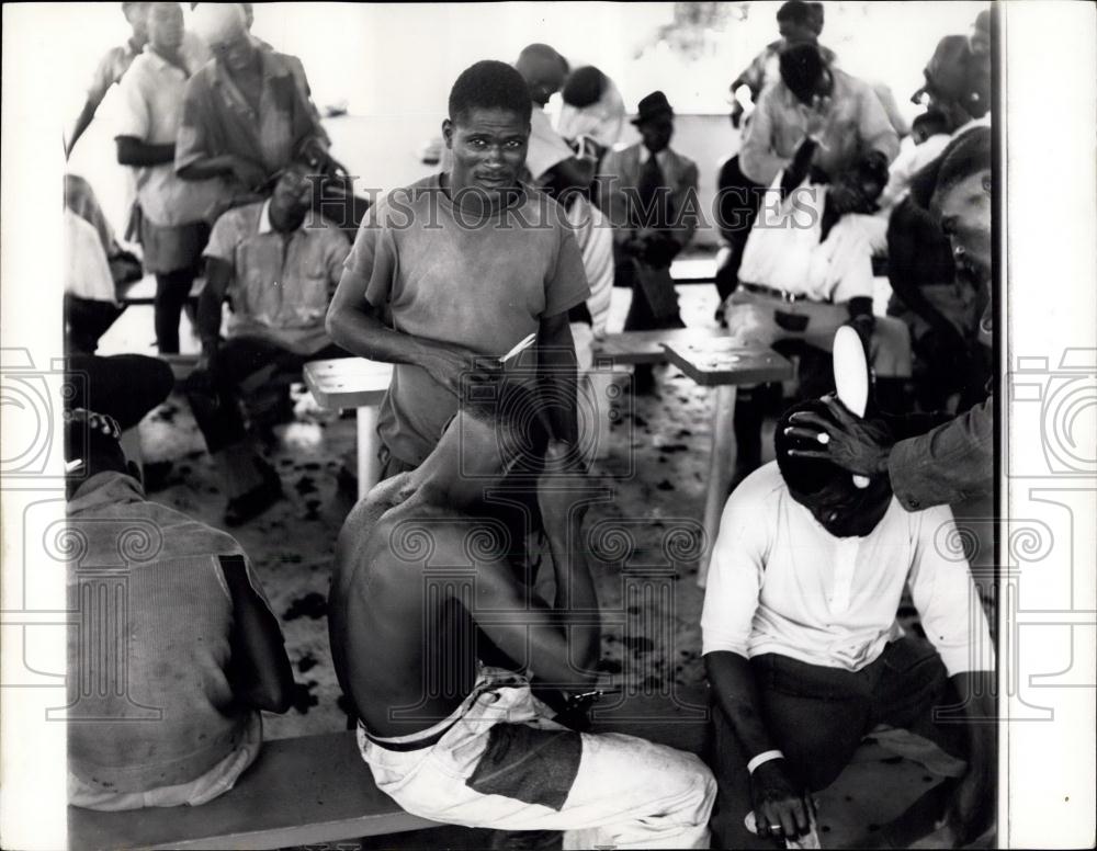 Press Photo Namibia South West Africa Owambo Mineworkers Getting Haircuts - Historic Images