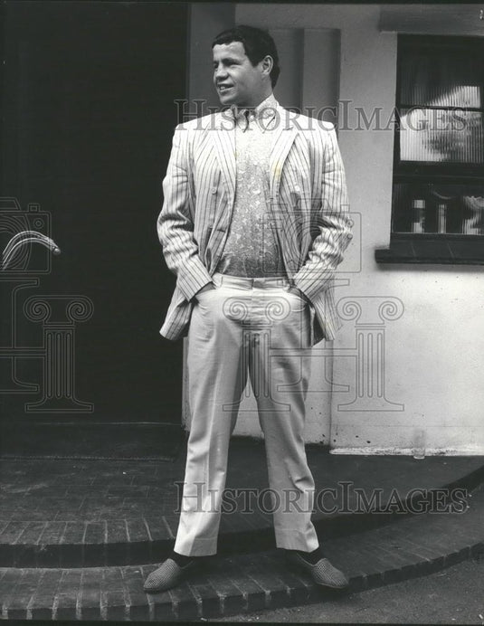 Press Photo Terry Downes In London Home - Historic Images