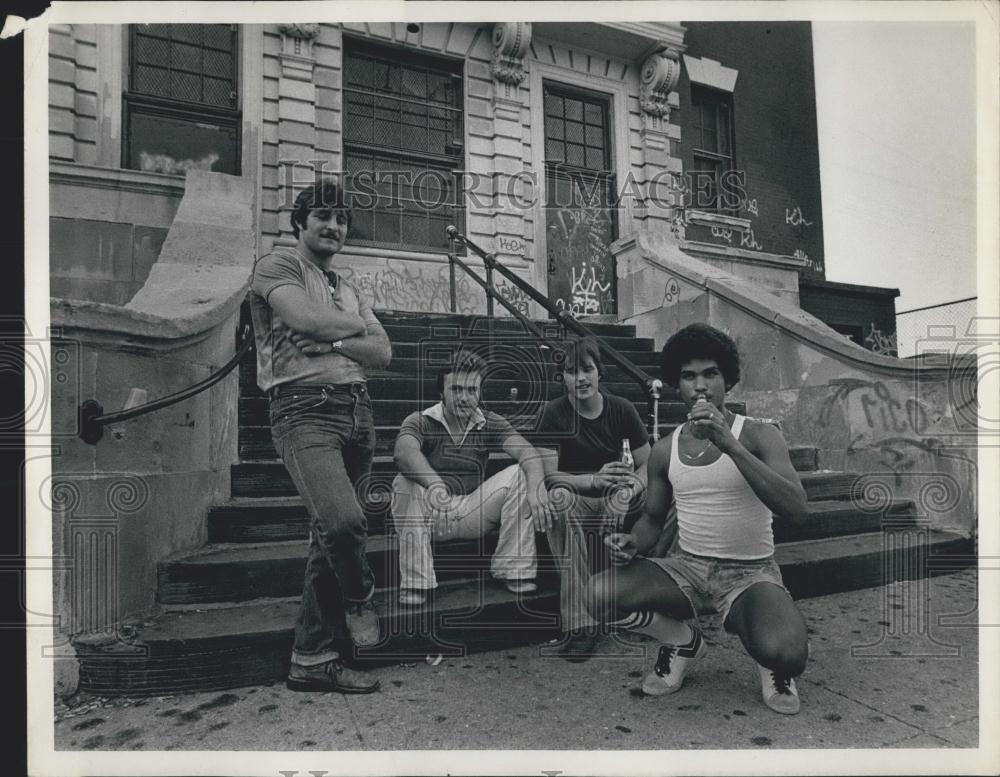 Press Photo General Picture Slums Hood New York City - Historic Images