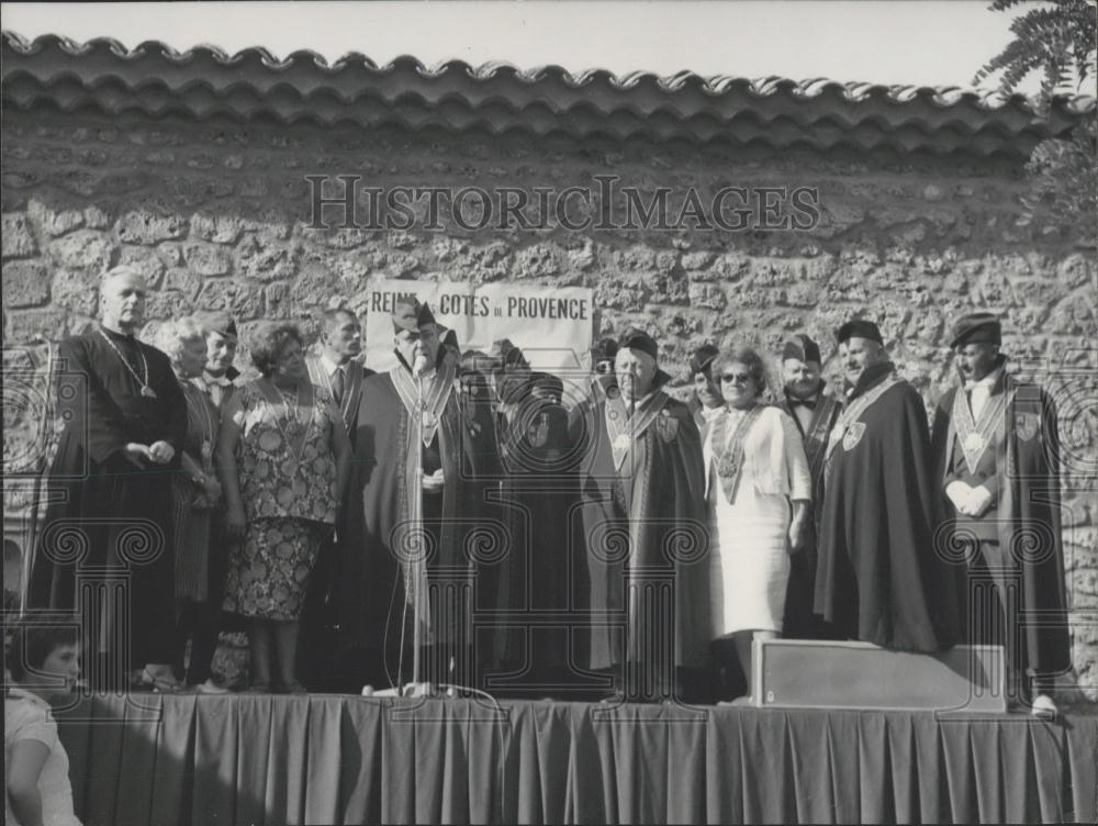 1963 Press Photo The "Chevaliers of the Medusa". - Historic Images
