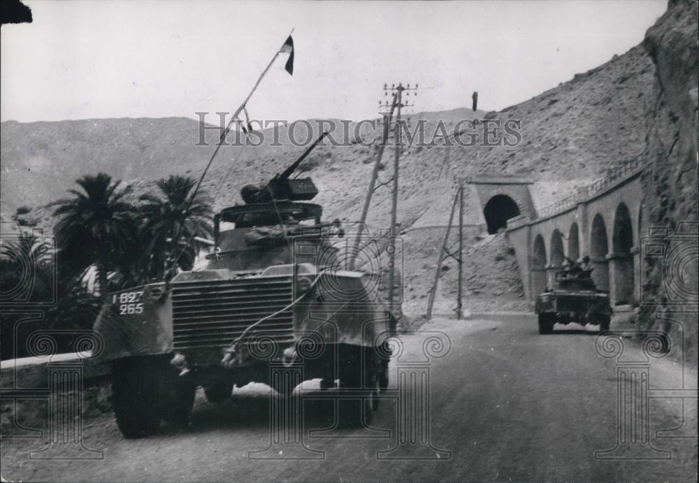 1955 Press Photo French Troops Patrol Trouble Zones in Algeria - Historic Images