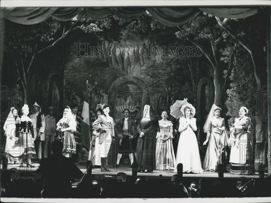 Press Photo Stage of Madrid's Teatro Lara - Historic Images